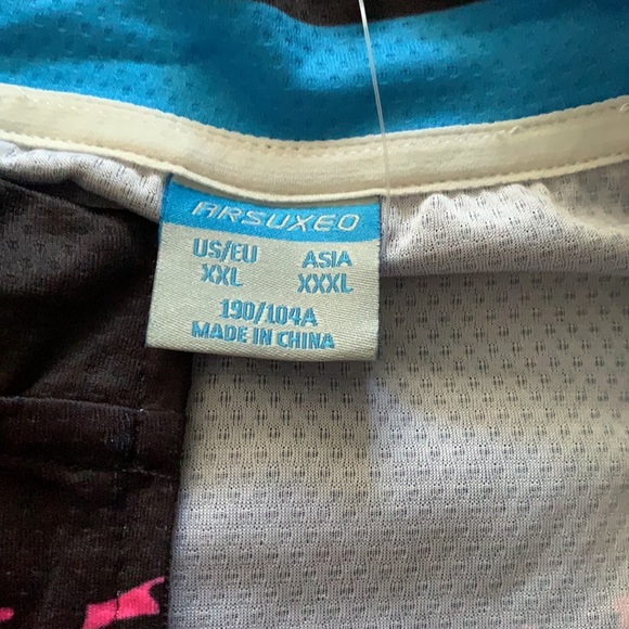 XXL men’s cycle riding shirt with back pockets - Picture 3 of 5